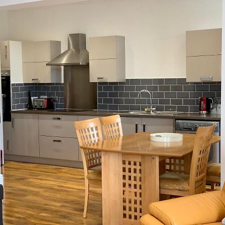 Lytham St Annes, A Spacious, High End, One Bedroomed Apartment 5 Exterior photo