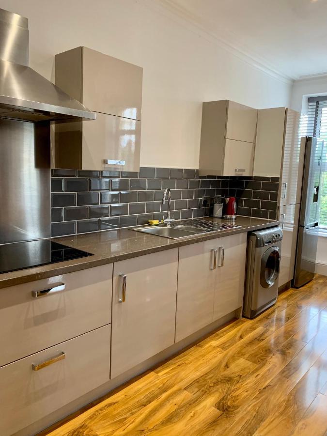 Lytham St Annes, A Spacious, High End, One Bedroomed Apartment 5 Exterior photo