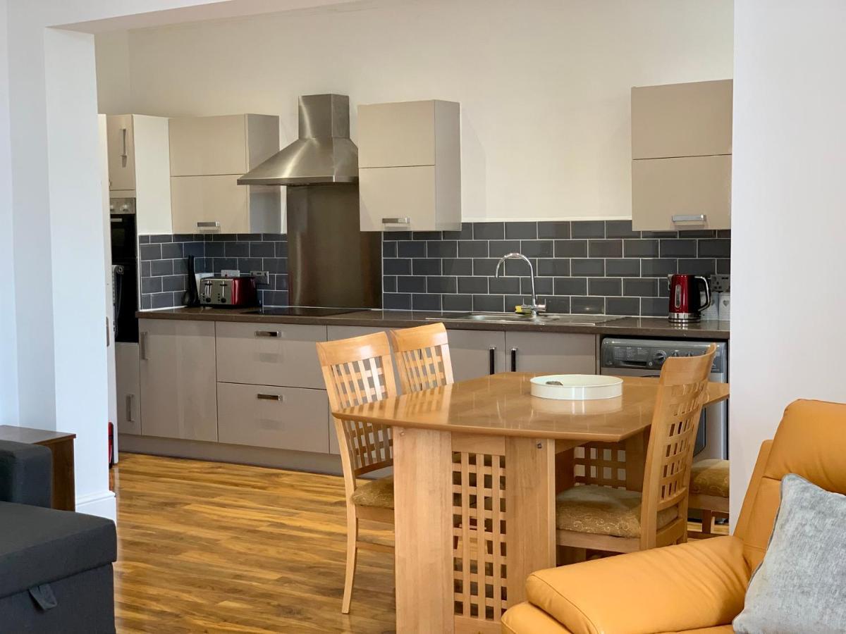 Lytham St Annes, A Spacious, High End, One Bedroomed Apartment 5 Exterior photo